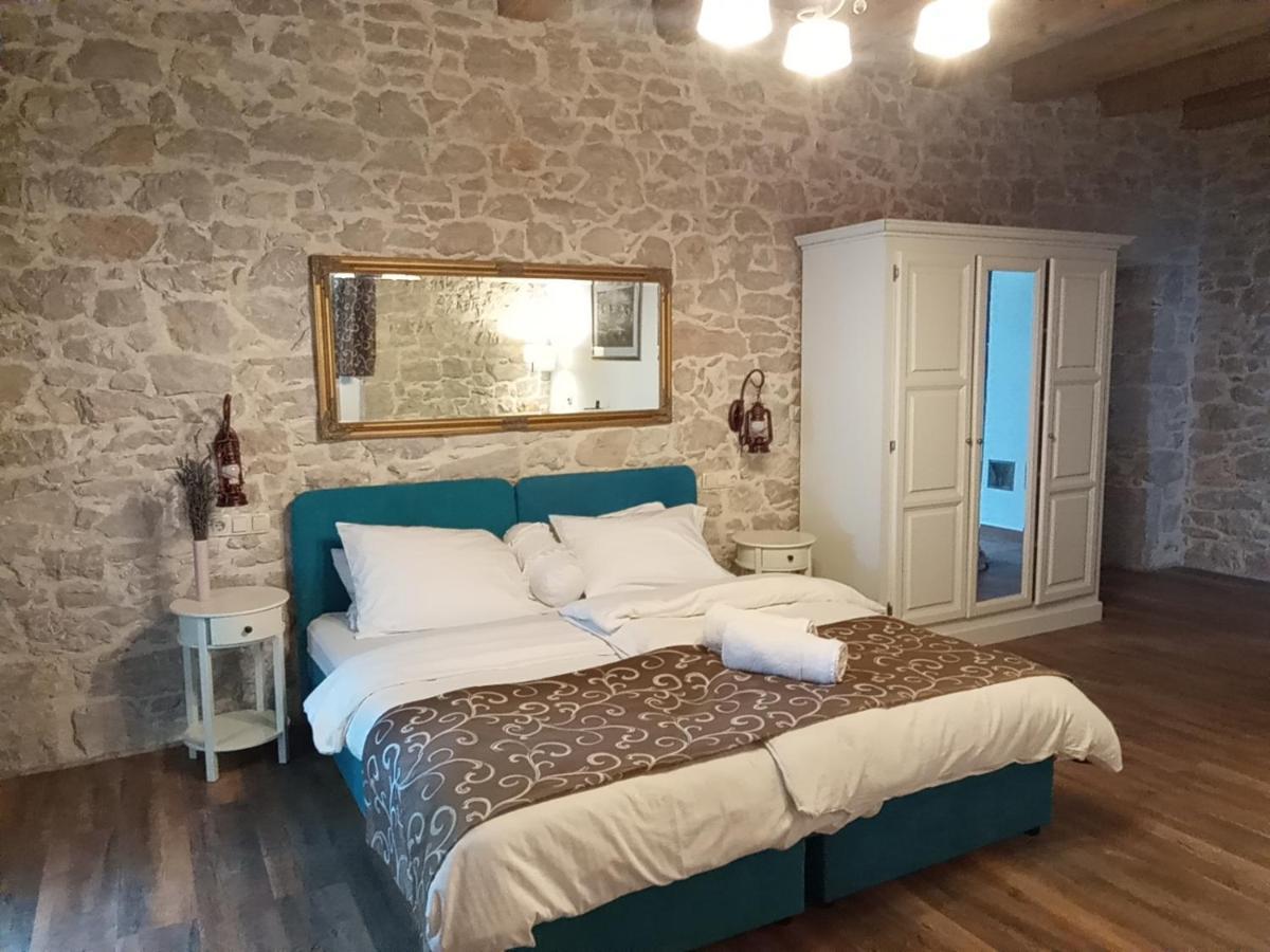 Boutique Vila Marijini Dvori Tribalj Екстериор снимка